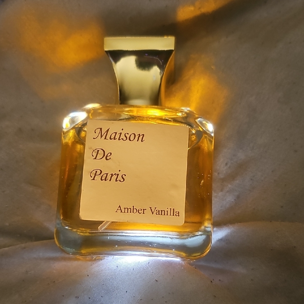 New In Box. 100ml. MUST HAVE unisex scent! Maison De Paris Amber Vanilla Cologne